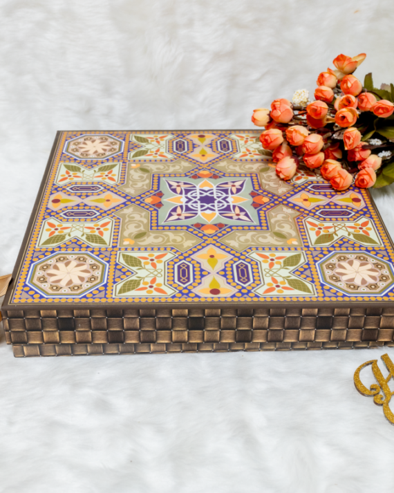 THE FESTIVE GLOW & DELIGHT