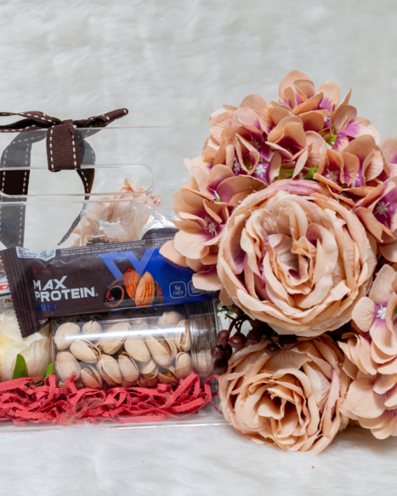 INDULGENCE & WELLNESS GOURMET GIFT HAMPER